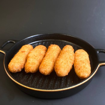 Сырные палочки в кляре